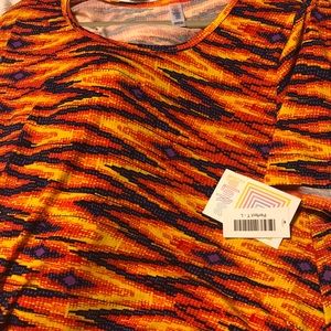 BNWT Lularoe Perfect T Large